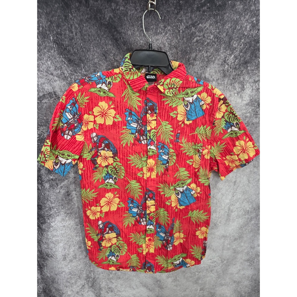 Star Wars Shirt Mens Small Red Button Up Mandalorian Grogu Tropical Vacation